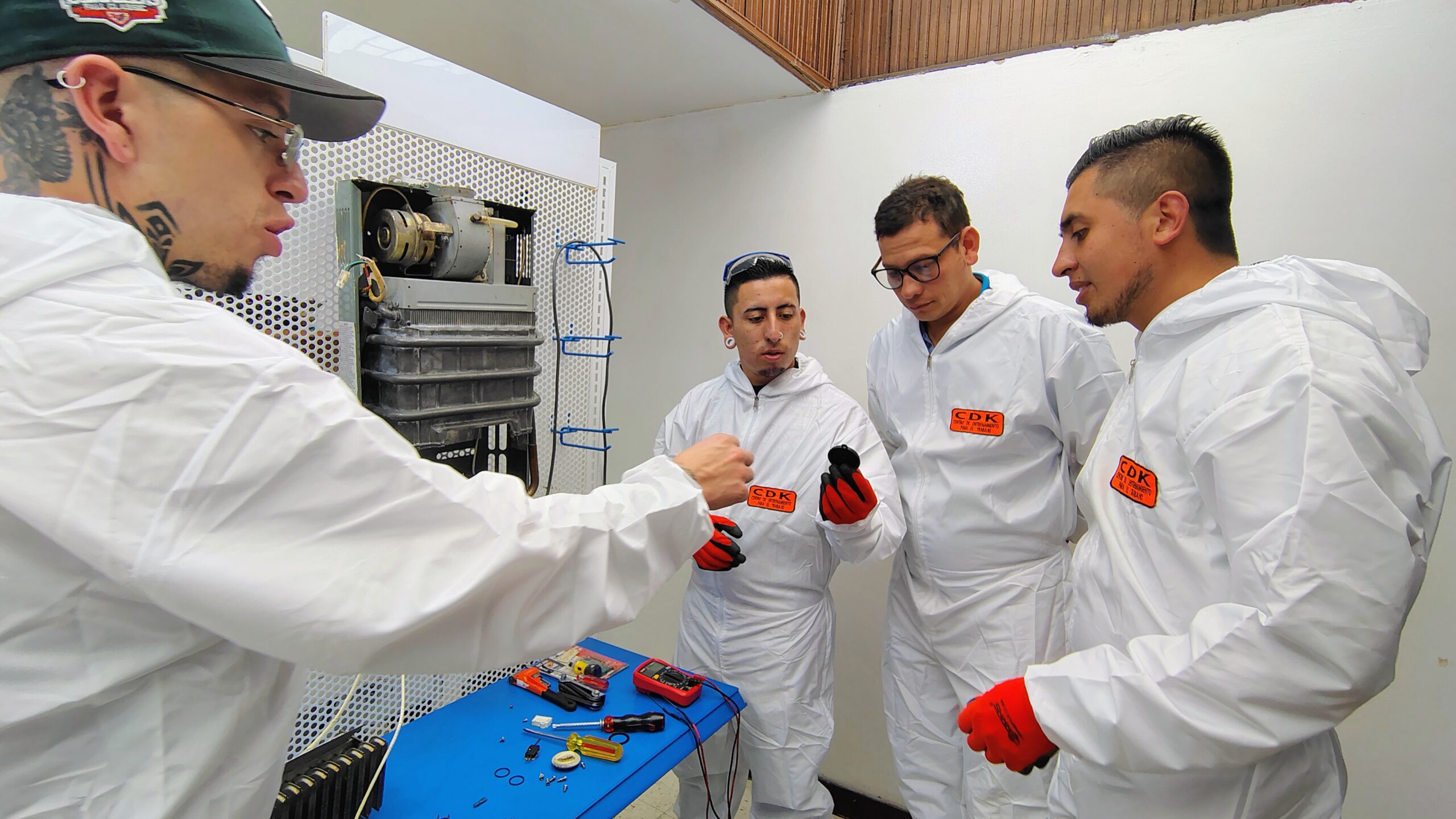 Entrenamiento en Mantenimiento de Calentadores y Tecnología Modulante - CDK