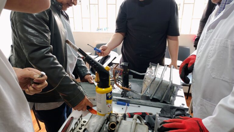 Entrenamiento en Mantenimiento de Calentadores y Tecnología Modulante - CDK